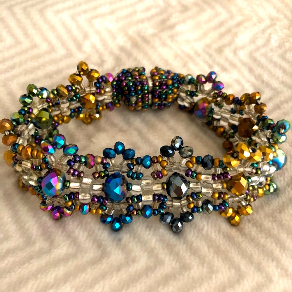 Stunning comfortable vintage look multi colour bracelet- 2 for 20, 3 for 25!